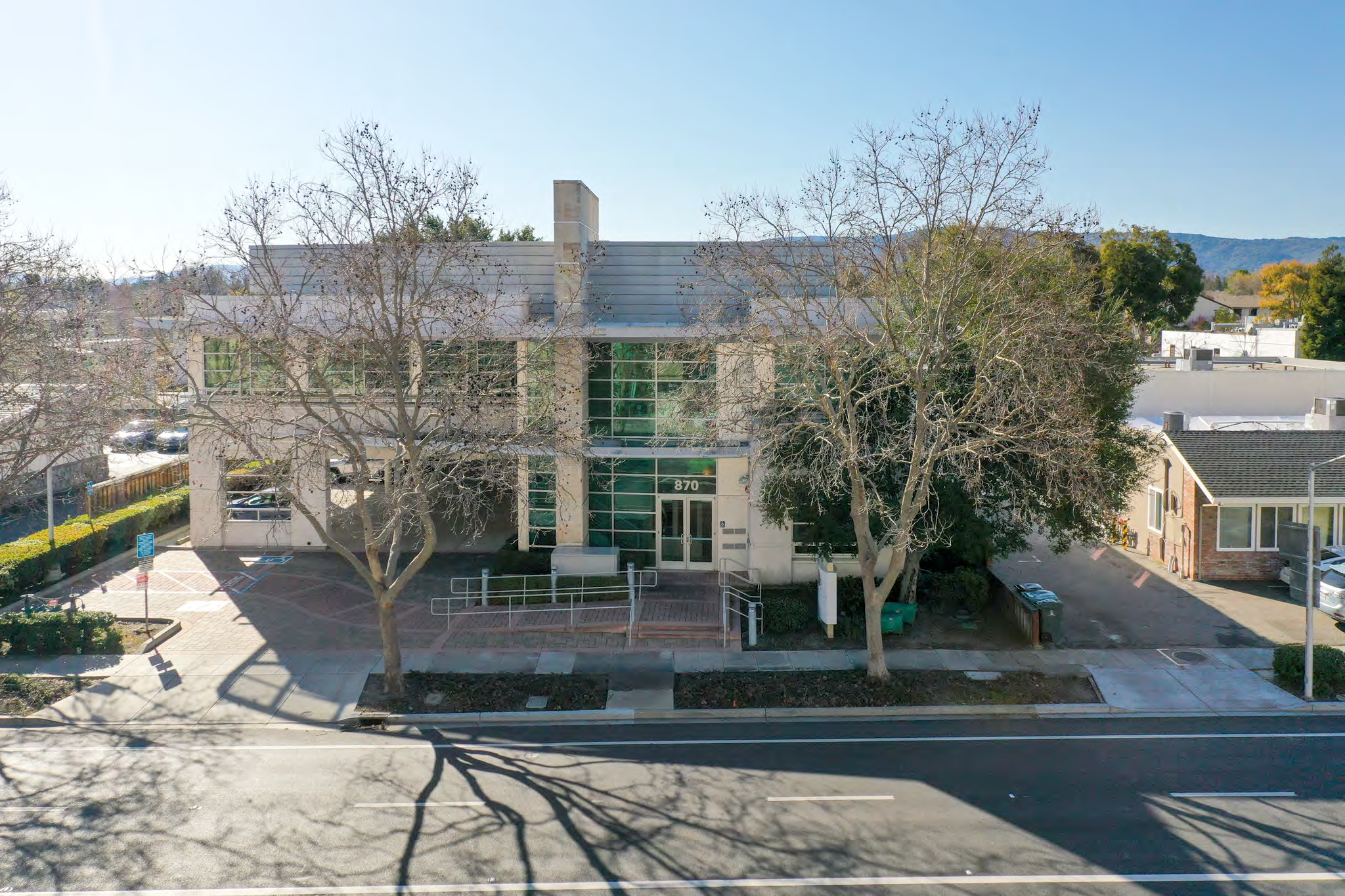 870 E Charleston Rd, Palo Alto, CA 94303