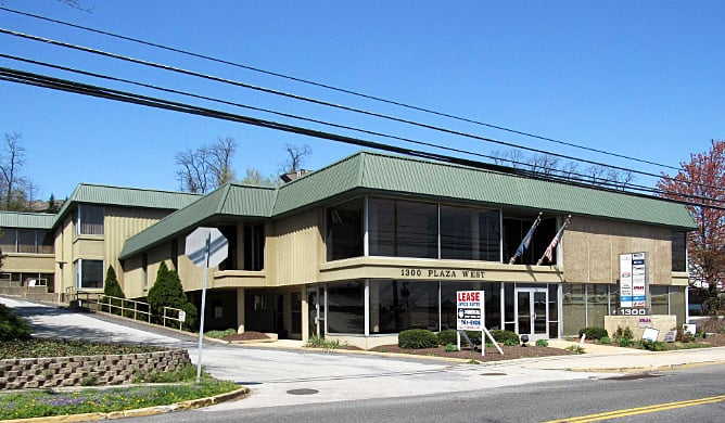 1300 Market St, Lemoyne, PA 17043