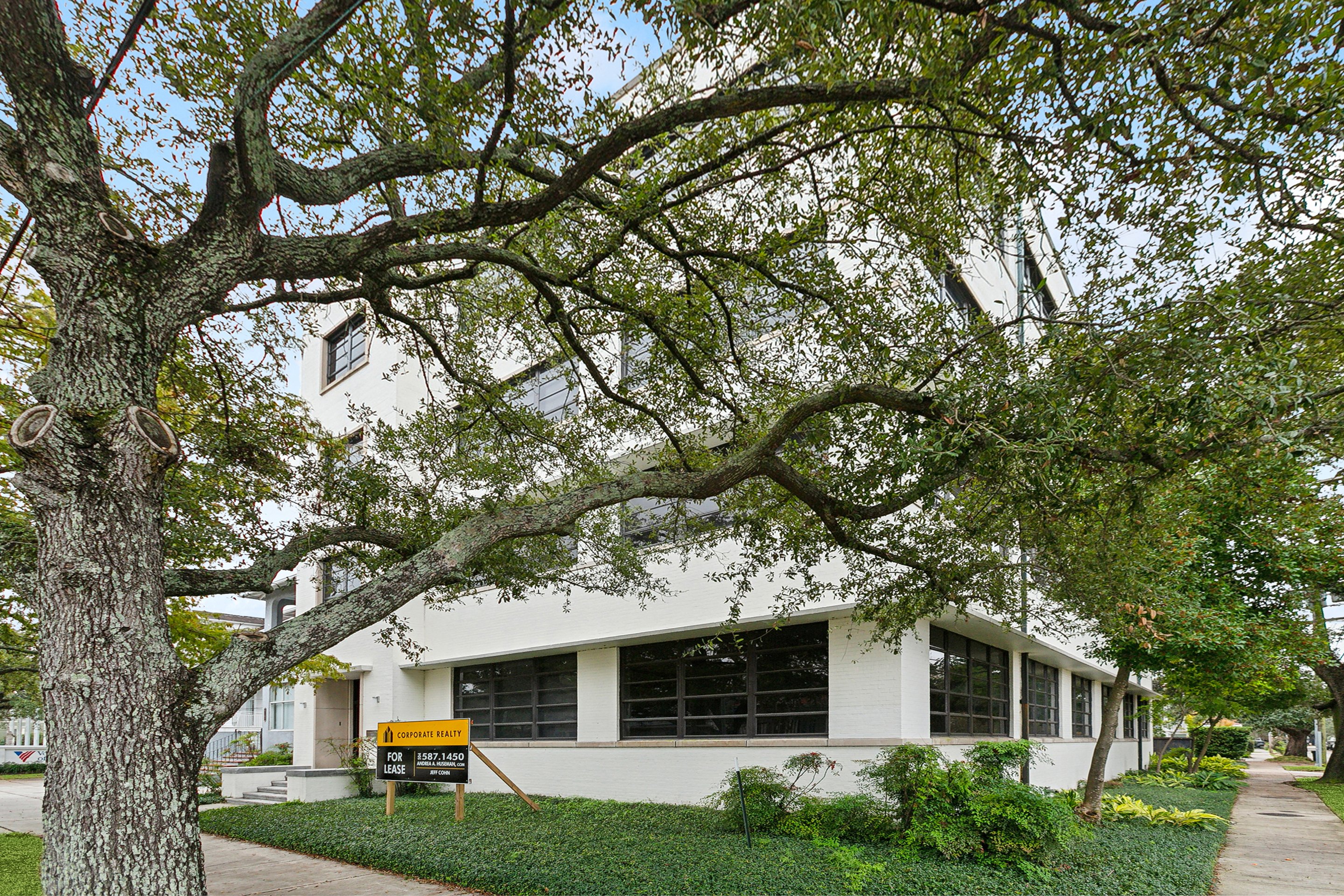 4176 Canal St, New Orleans, LA 70119