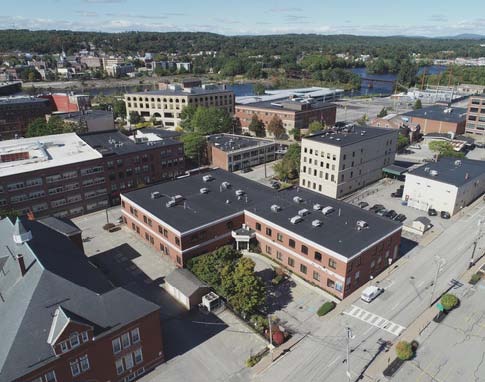 77 Bates St, Lewiston, ME 04240