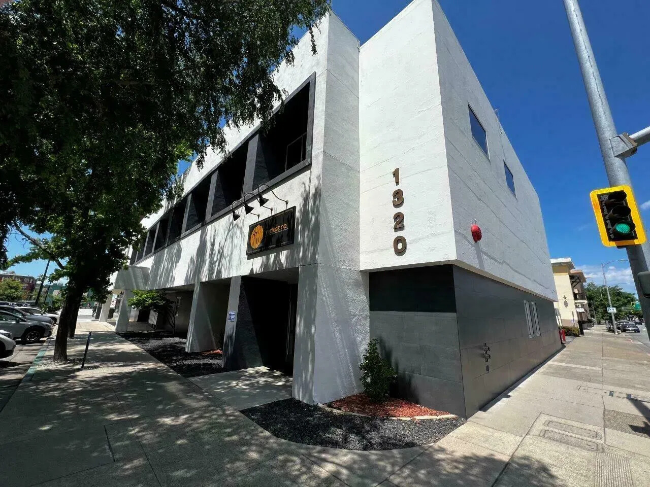 1320 Yuba St, Redding, CA 96001