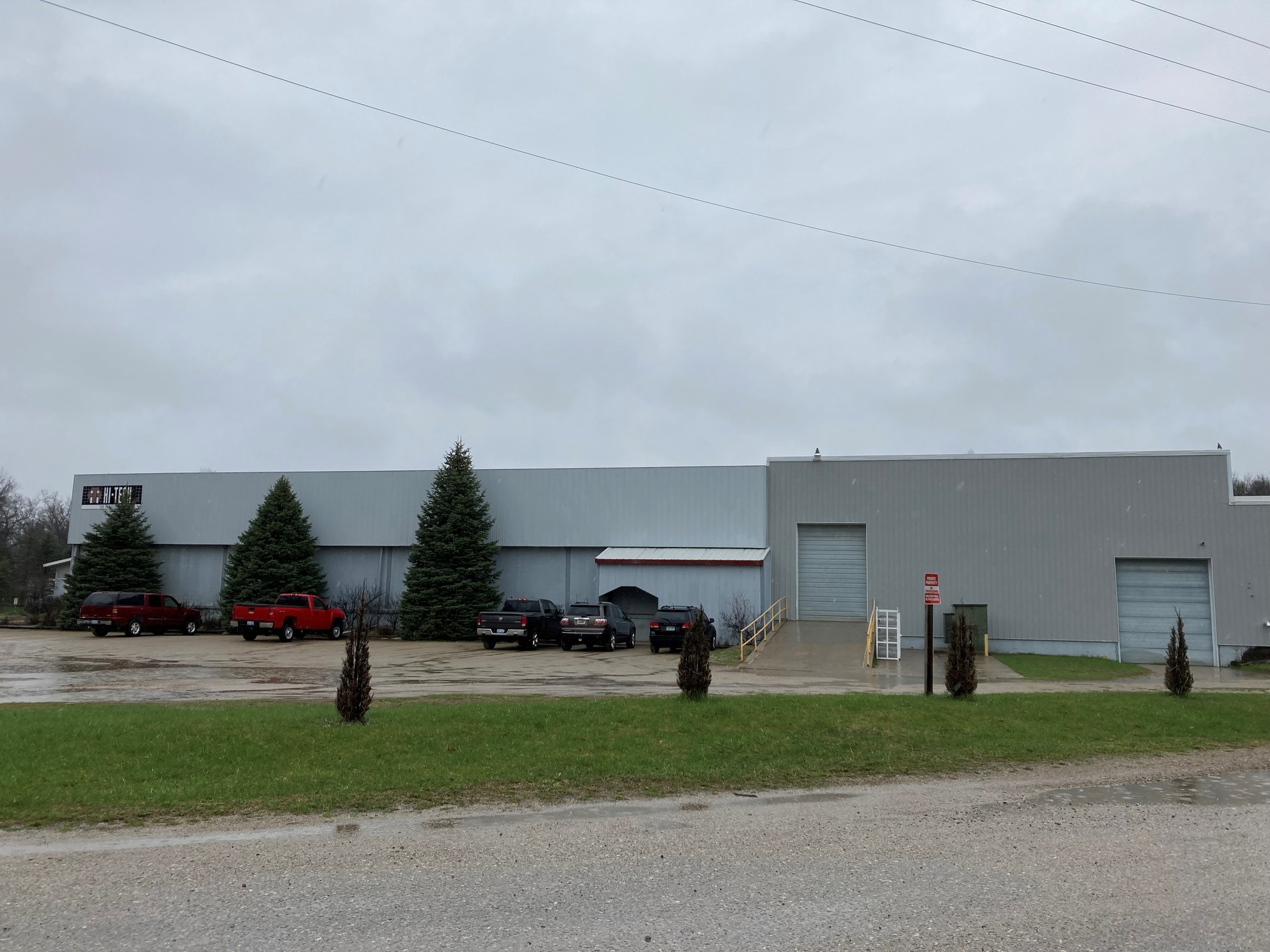 1341 E Pine Hill Ave, White Cloud, MI 49349
