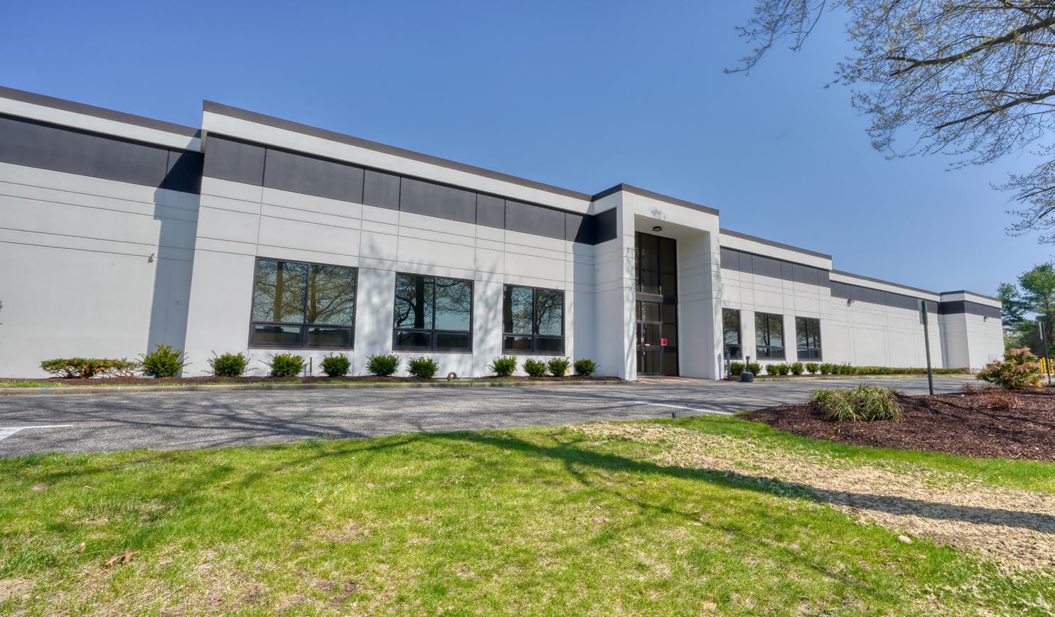 195 13Th Ave, Ronkonkoma, NY 11779