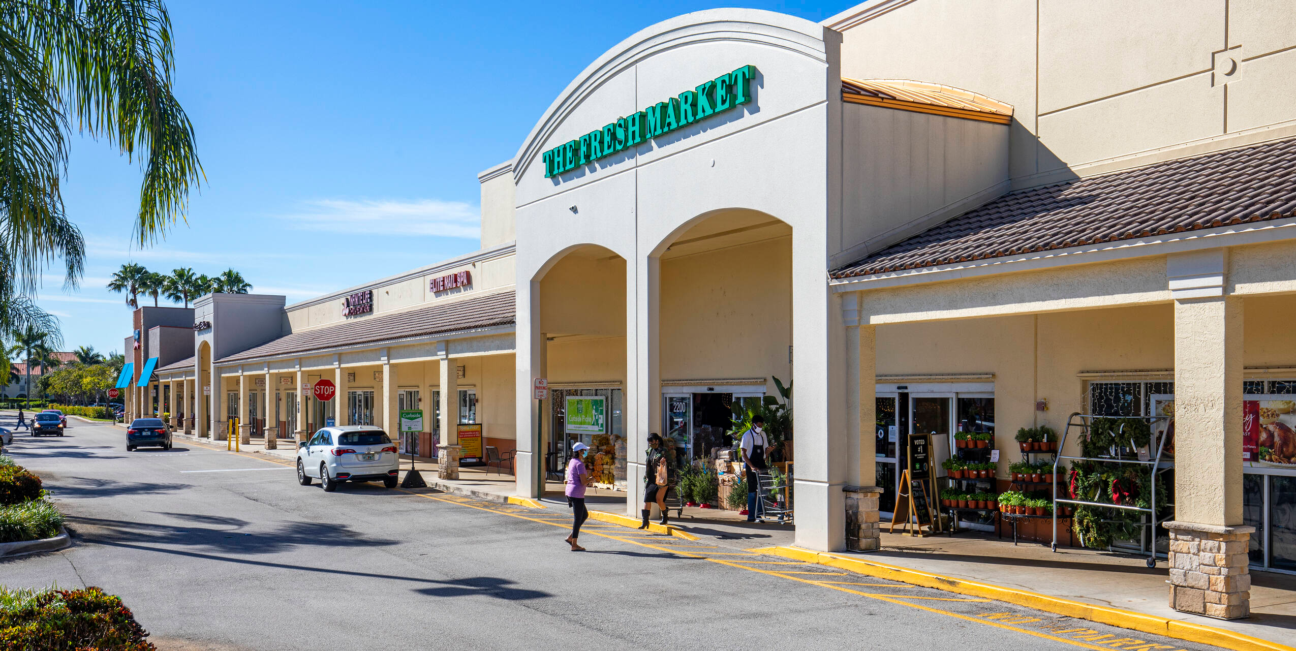 2000 N Flamingo Rd, Pembroke Pines, FL 33028