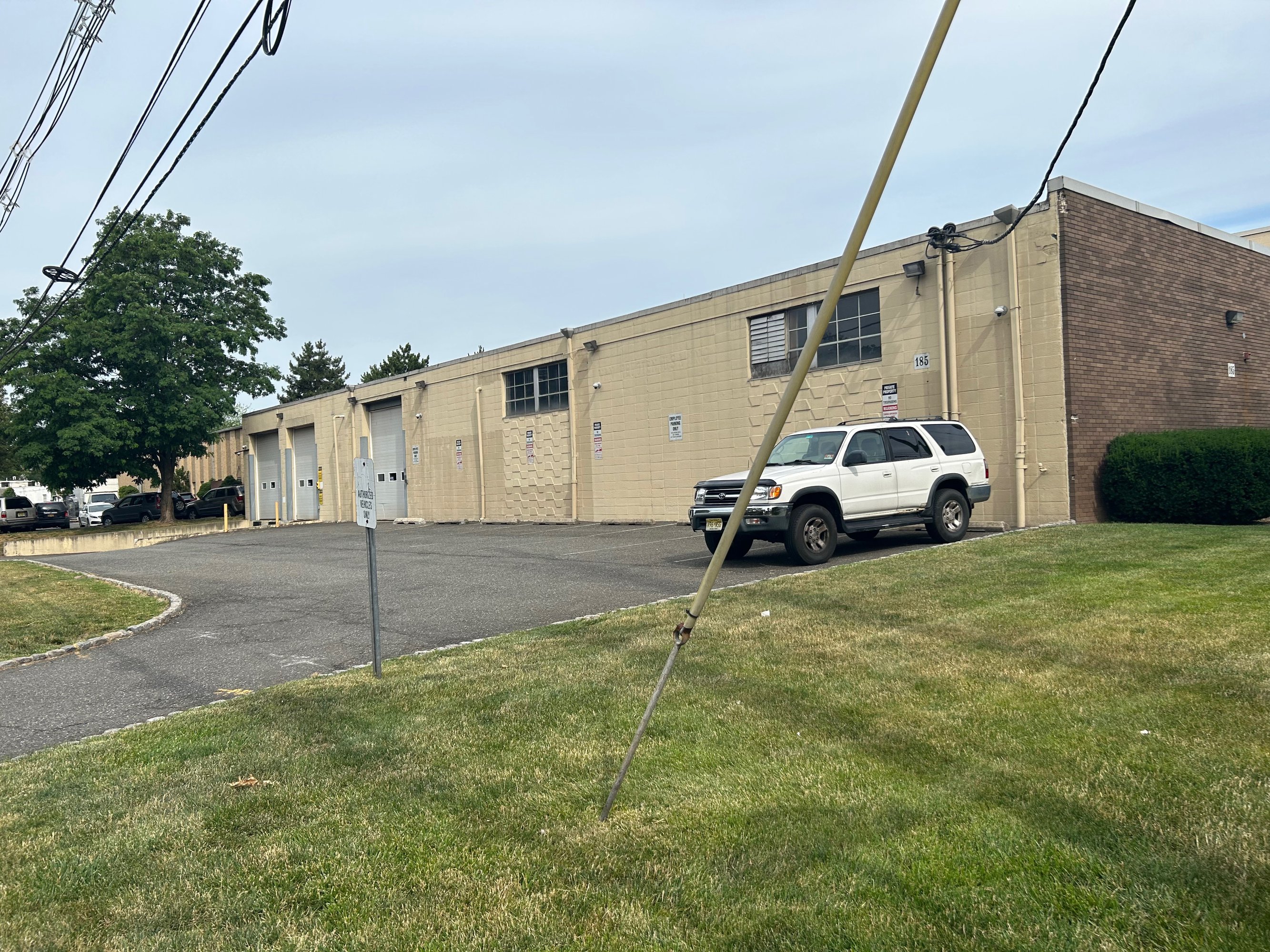 185 W Sumner Ave, Kenilworth, NJ 07033