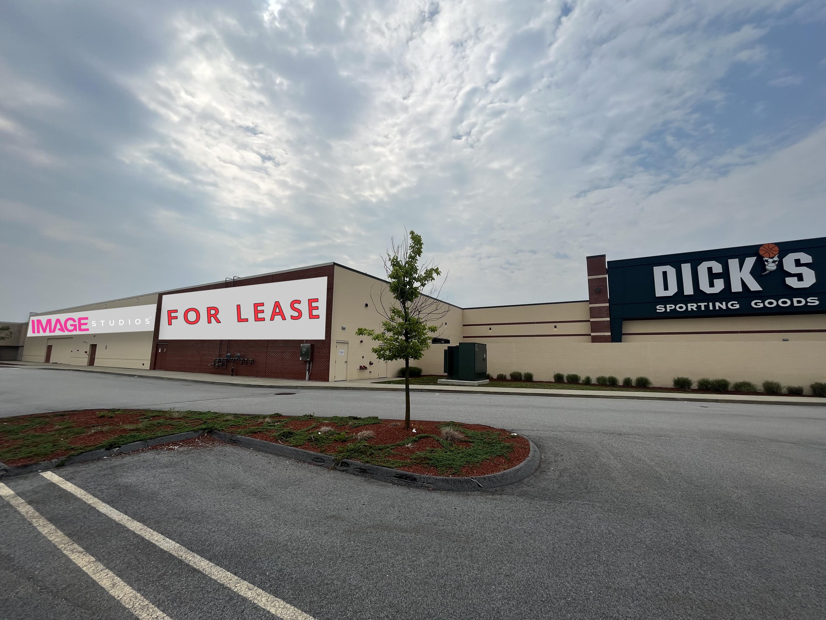 1500 S Willow St, Manchester, NH 03103