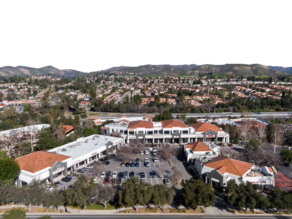 30105 Agoura Rd, Agoura Hills, CA 91301