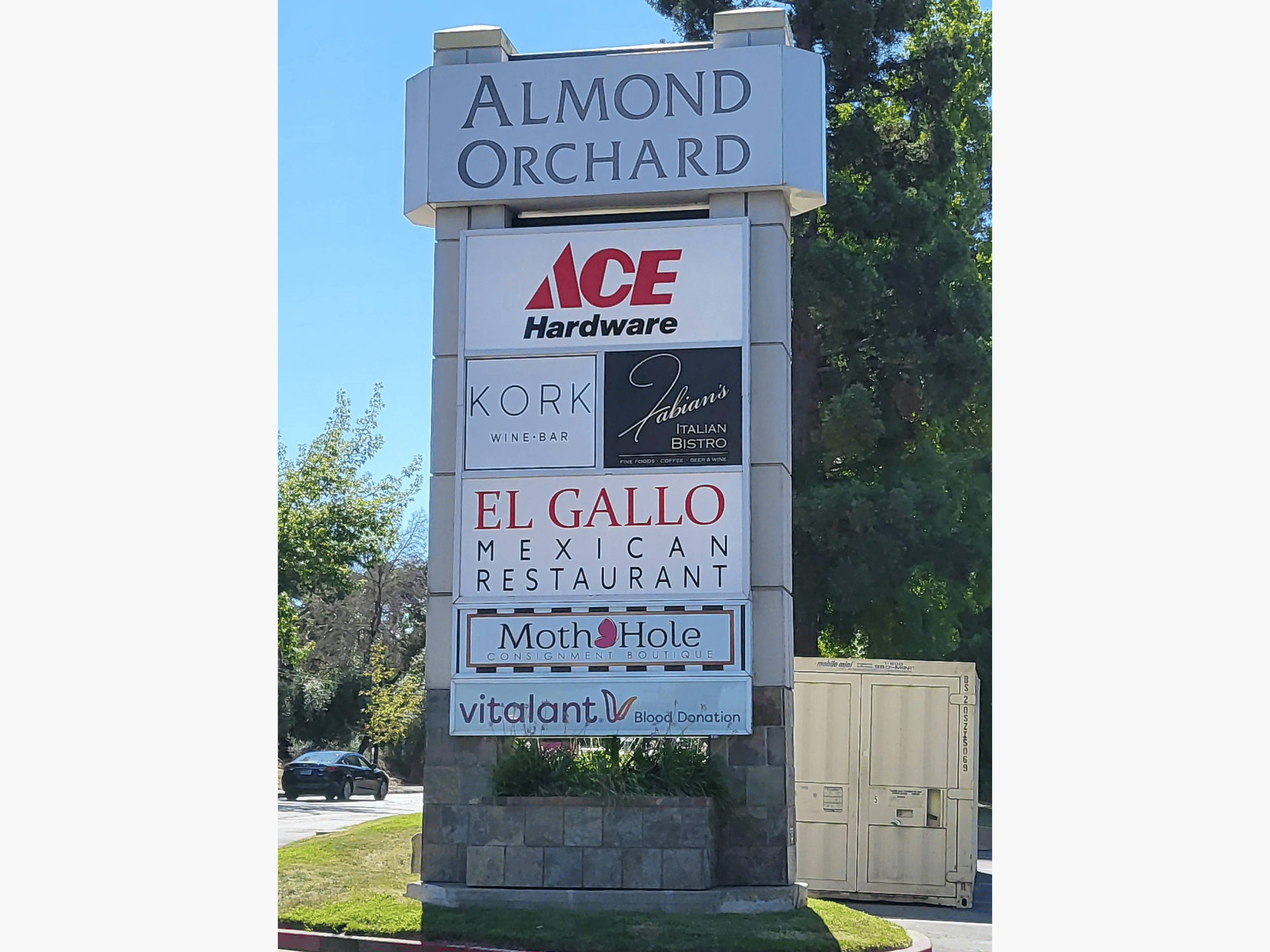 8055 Madison Ave, Citrus Heights, CA 95610