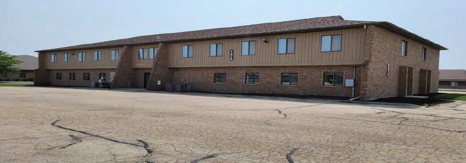 1476 Kenwood Dr, Menasha, WI 54952
