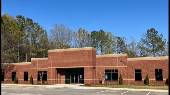 2 Riverchase Rdg, Hoover, AL 35244