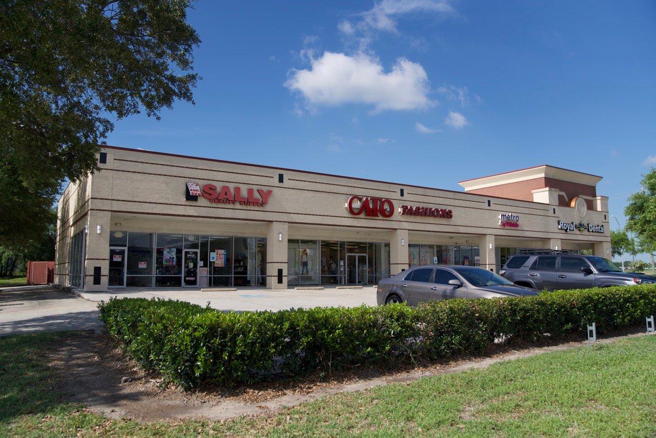 1921 N Main St, Pearland, TX 77581