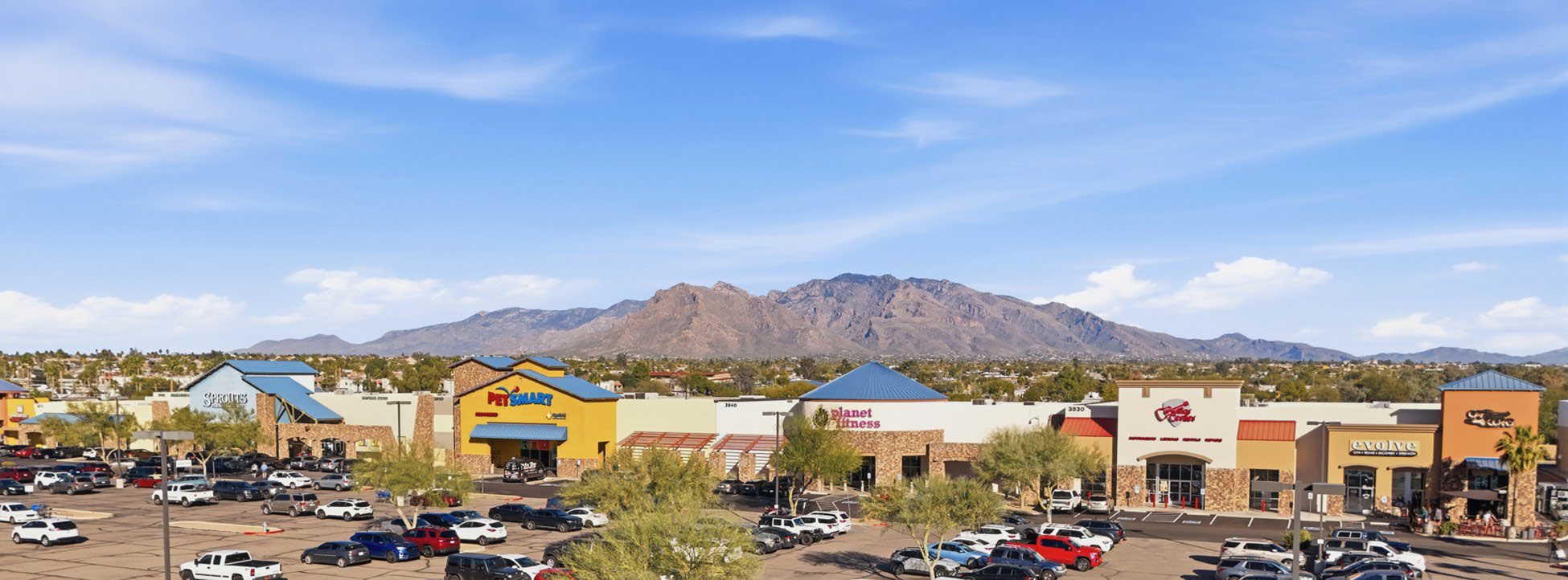 3742 E River Rd, Tucson, AZ 85718