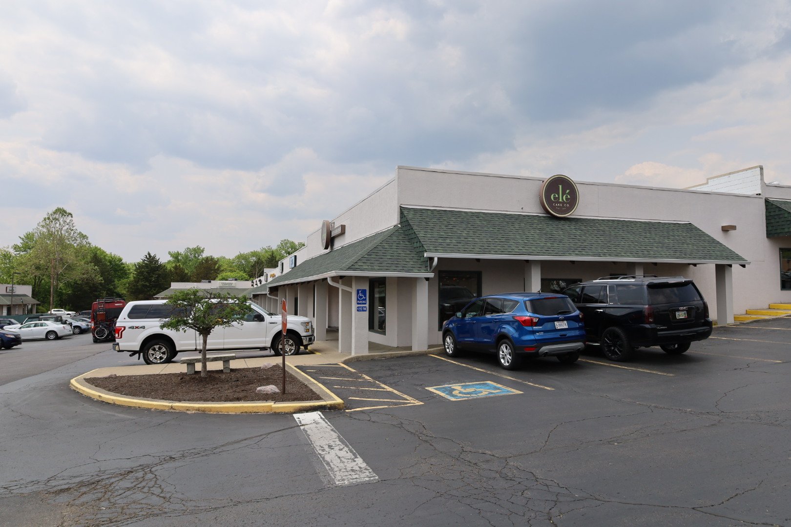 1283 N Fairfield Rd, Beavercreek, OH 45432