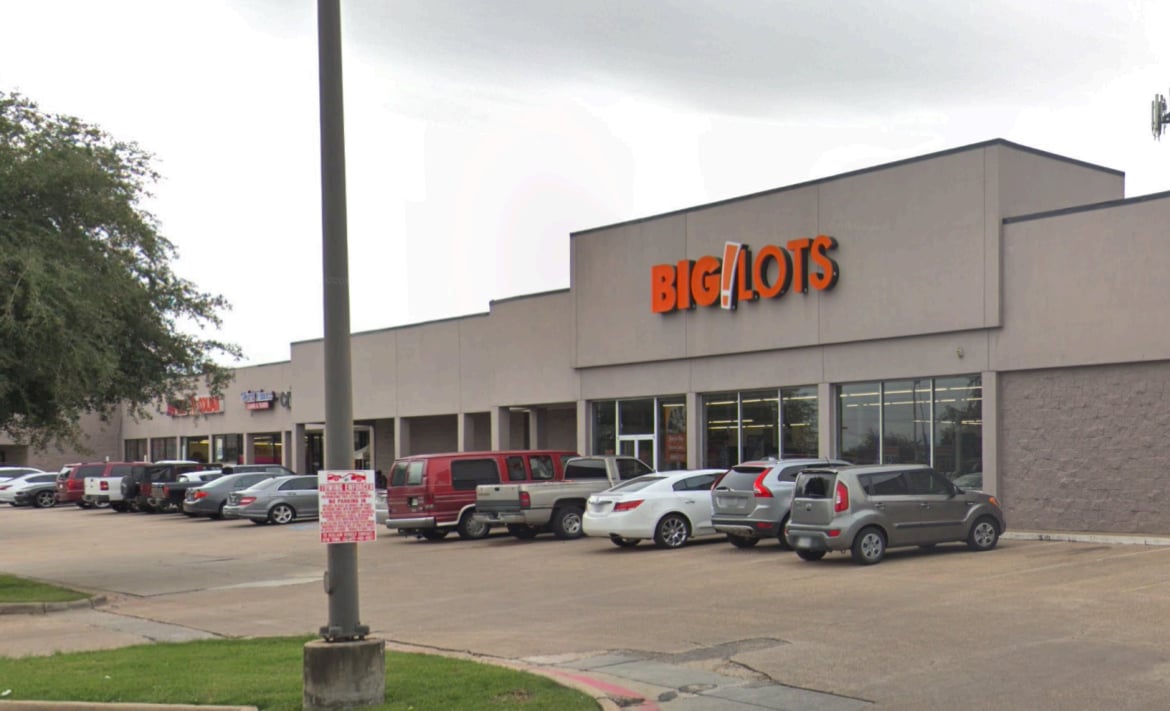 719 N Hampton Rd, Desoto, TX 75115