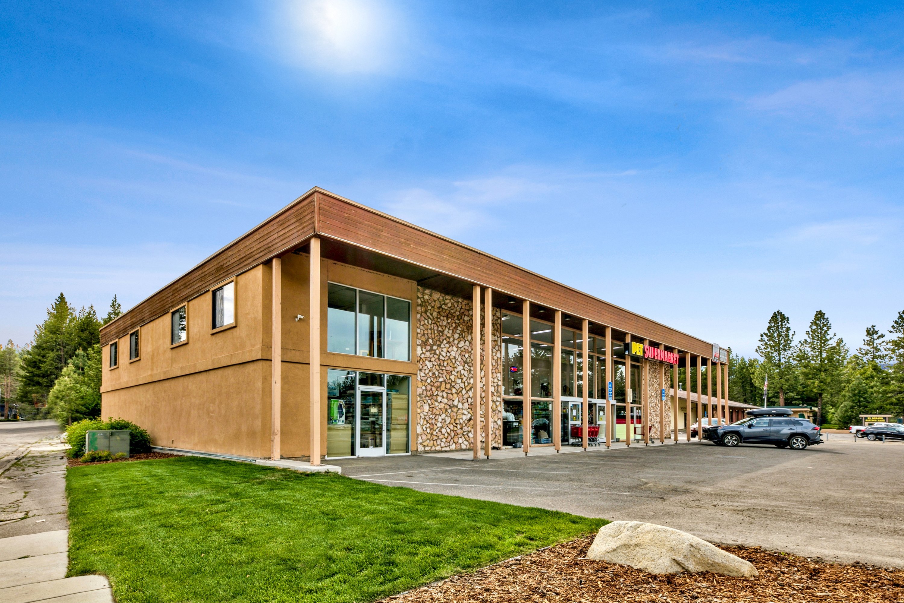 960 Emerald Bay Rd, South Lake Tahoe, CA 96150