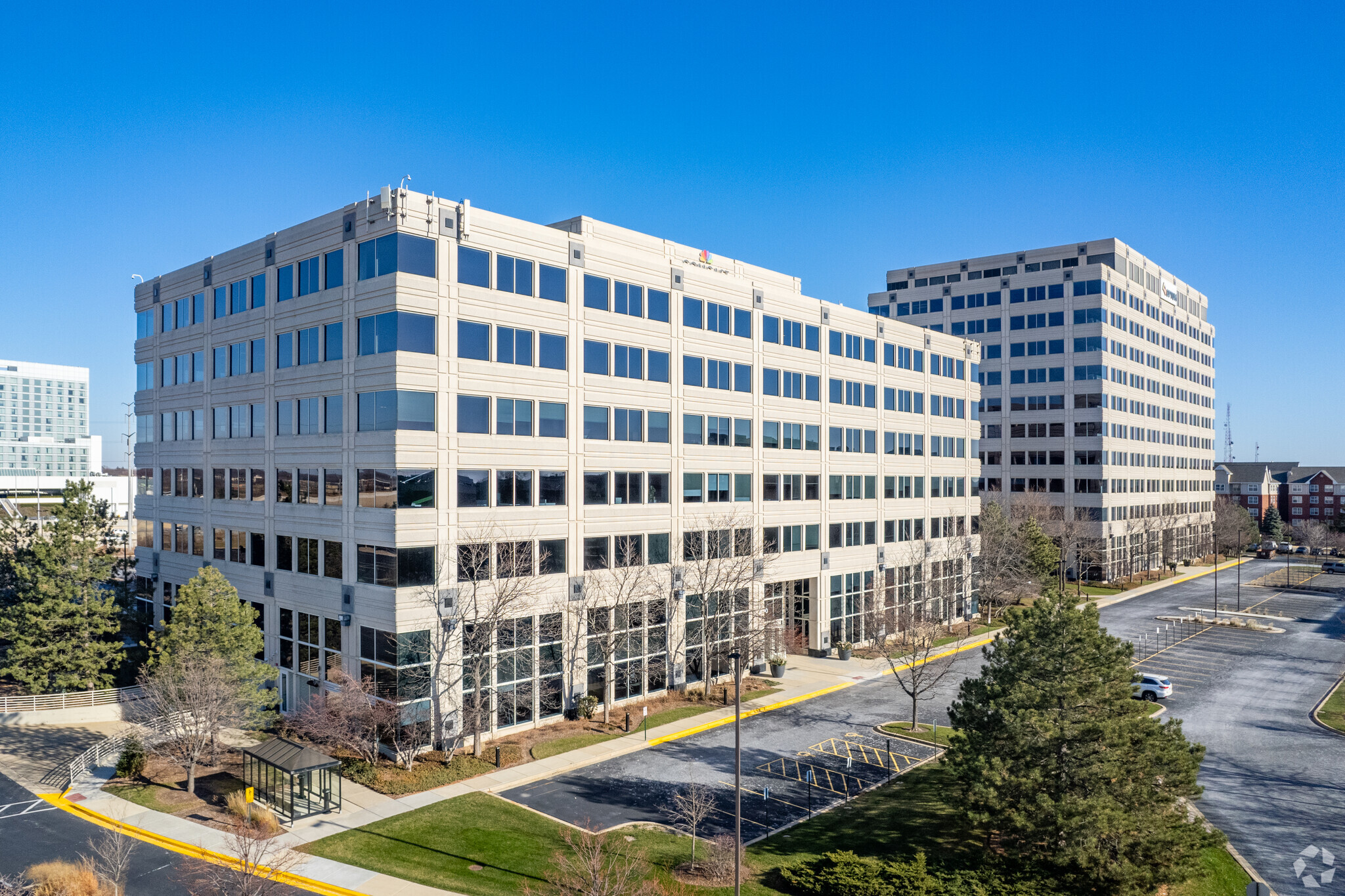 1500 Mcconnor Pkwy, Schaumburg, IL 60173