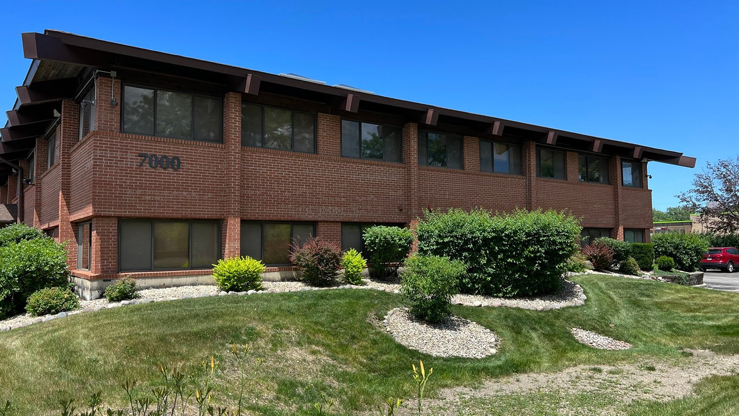 7000 Adams St, Willowbrook, IL 60527