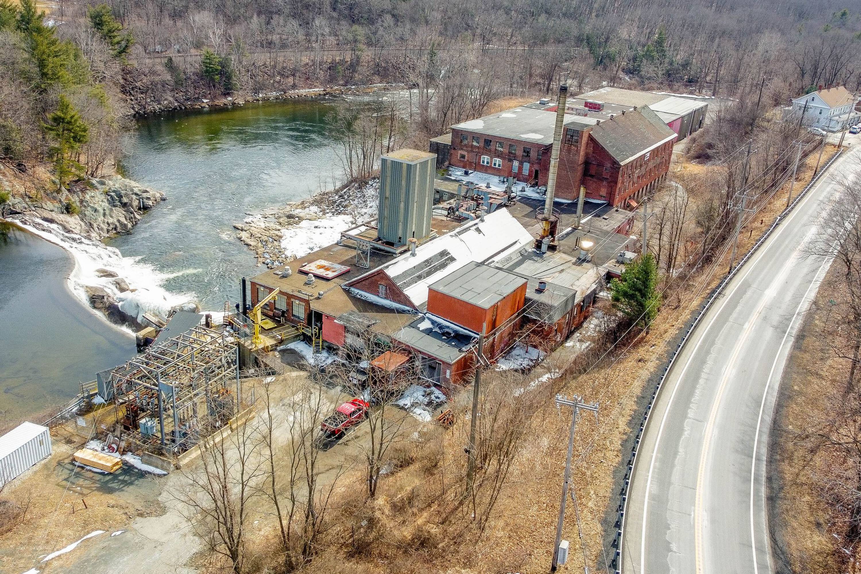 1190 Huntington Rd, Russell, MA 01071