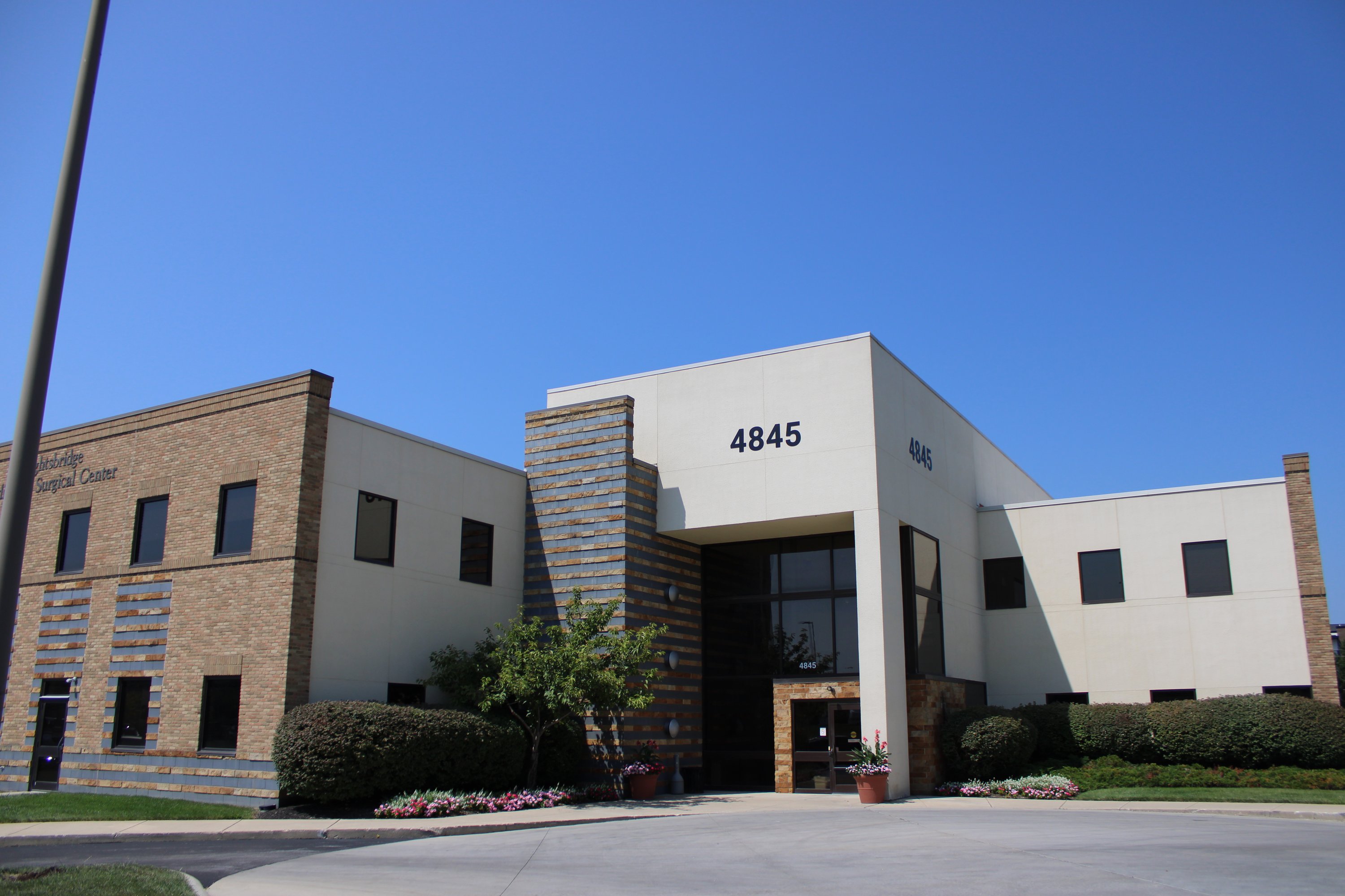4845 Knightsbridge Blvd, Columbus, OH 43214
