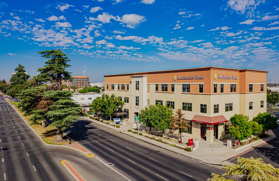 900 Truxtun Ave, Bakersfield, CA 93301