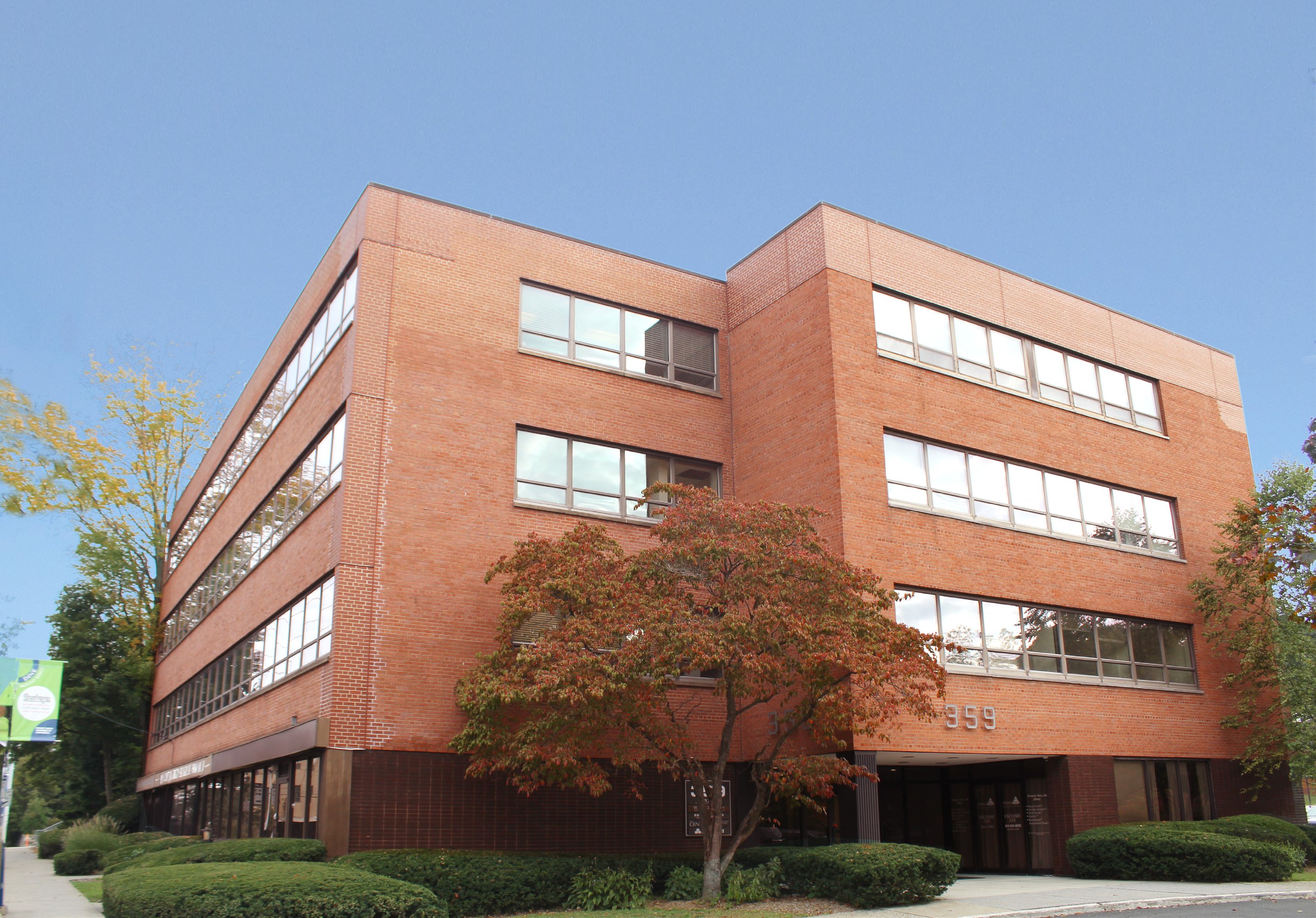 359 E Main St, Mount Kisco, NY 10549