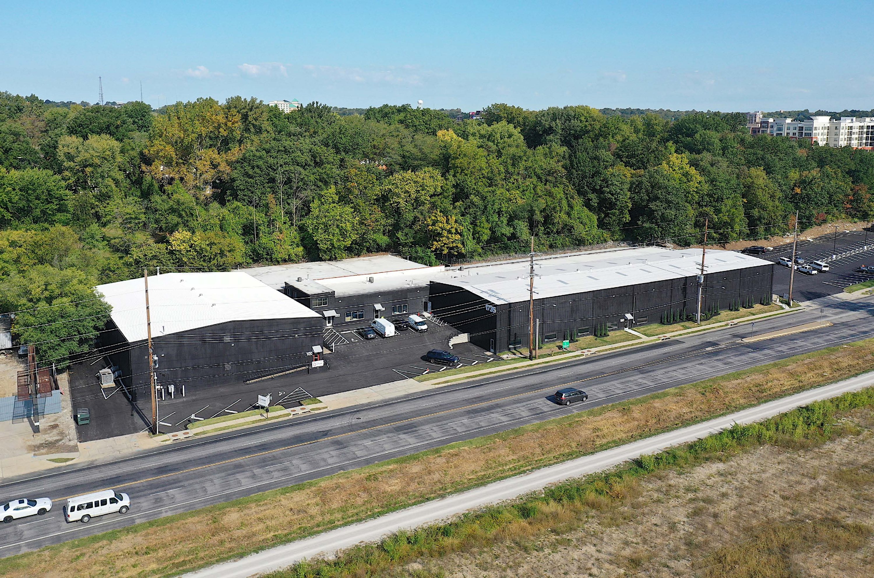 1735 S River Rd, Saint Charles, MO 63303