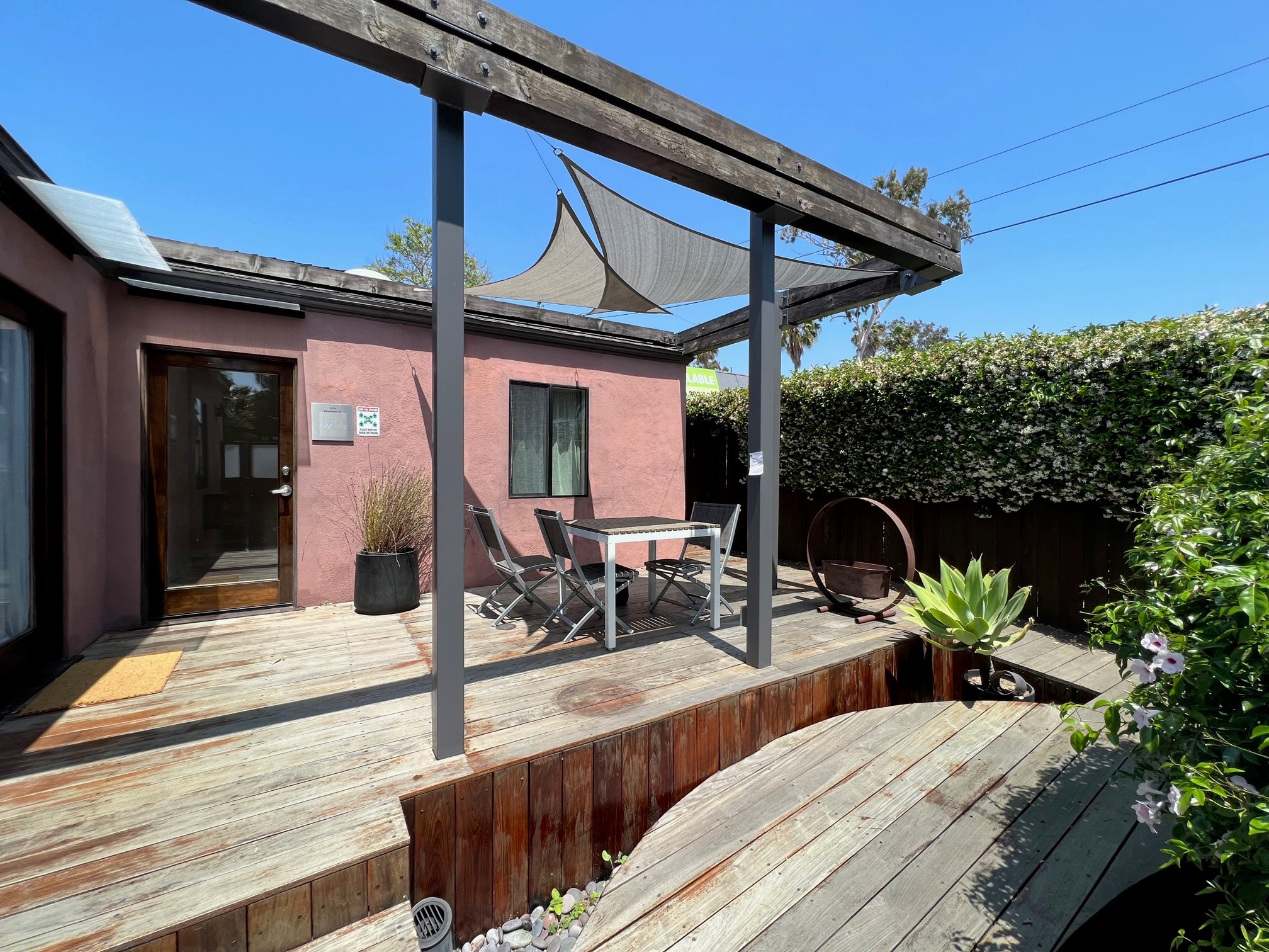 3379 Robertson Pl, Los Angeles, CA 90034