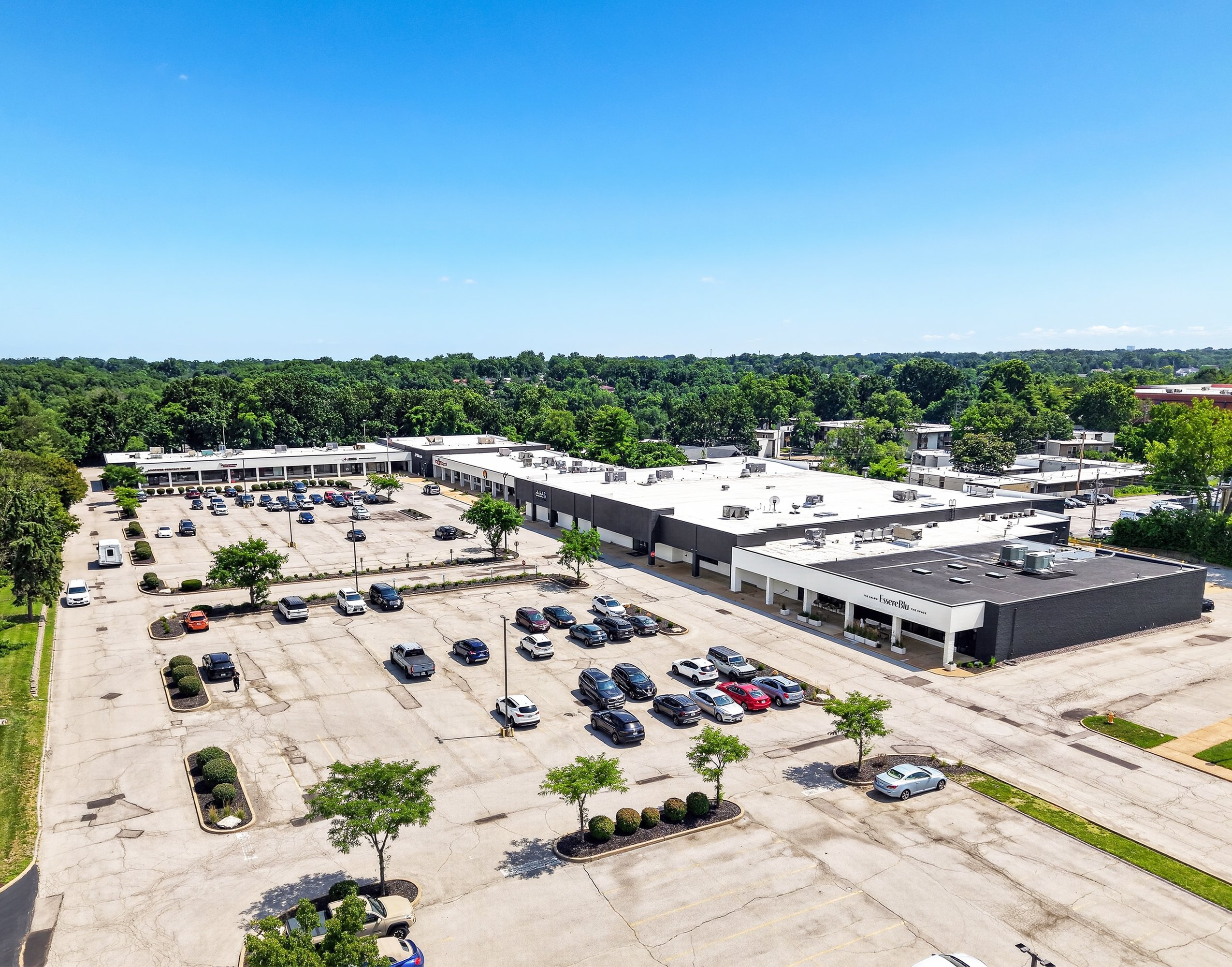 9222 Watson Rd, Crestwood, MO 63126