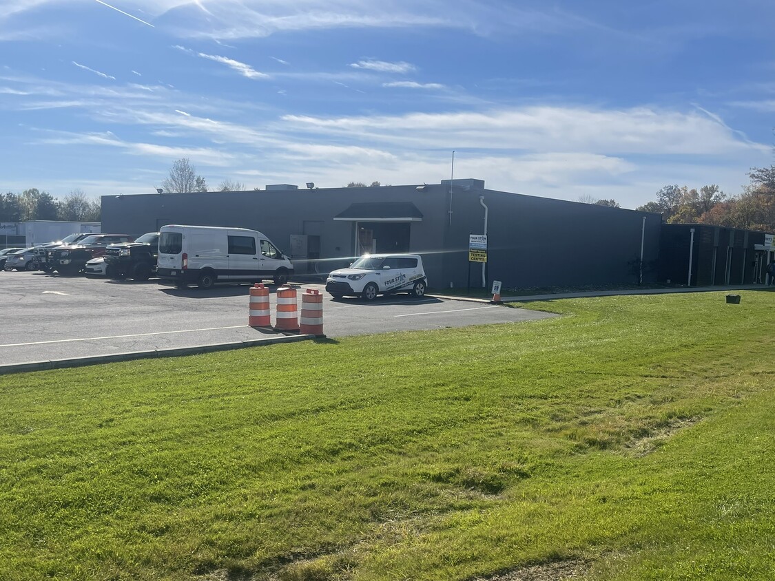 2385 John Fries Hwy, Quakertown, PA 18951