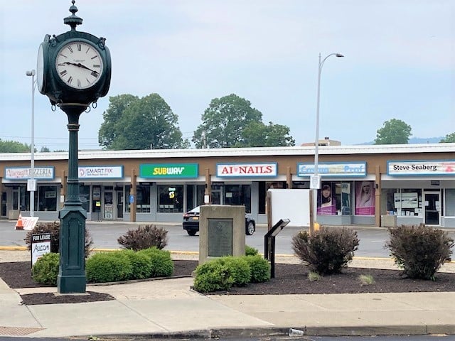 303 N Main St, Elmira, NY 14901