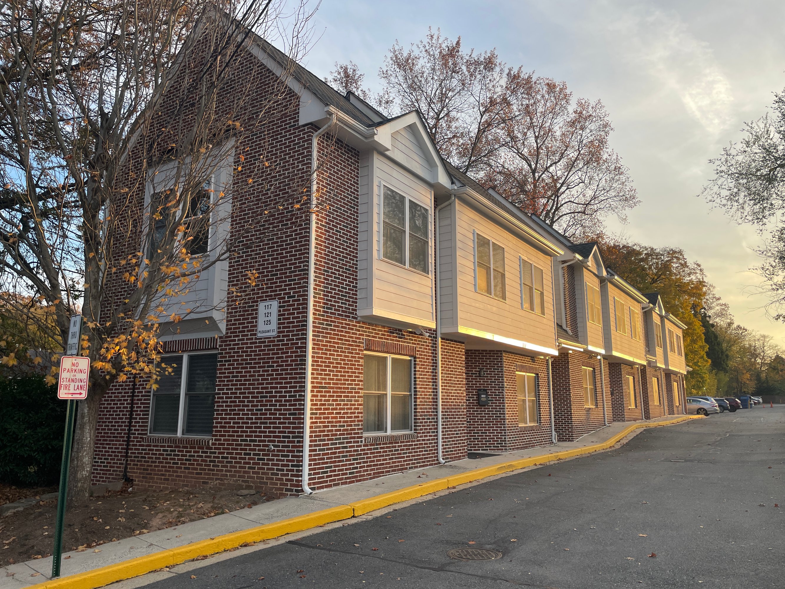 117 Pleasant St SW, Vienna, VA 22180