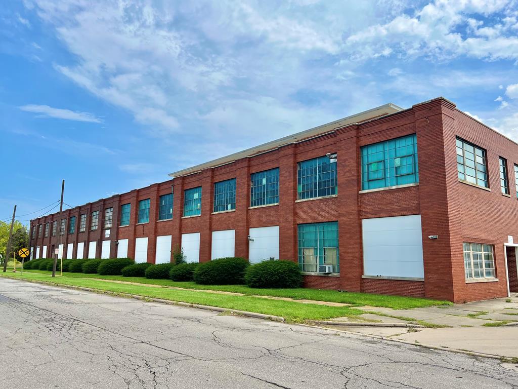 521 S Market St, Galion, OH 44833