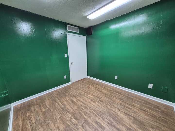 3874552