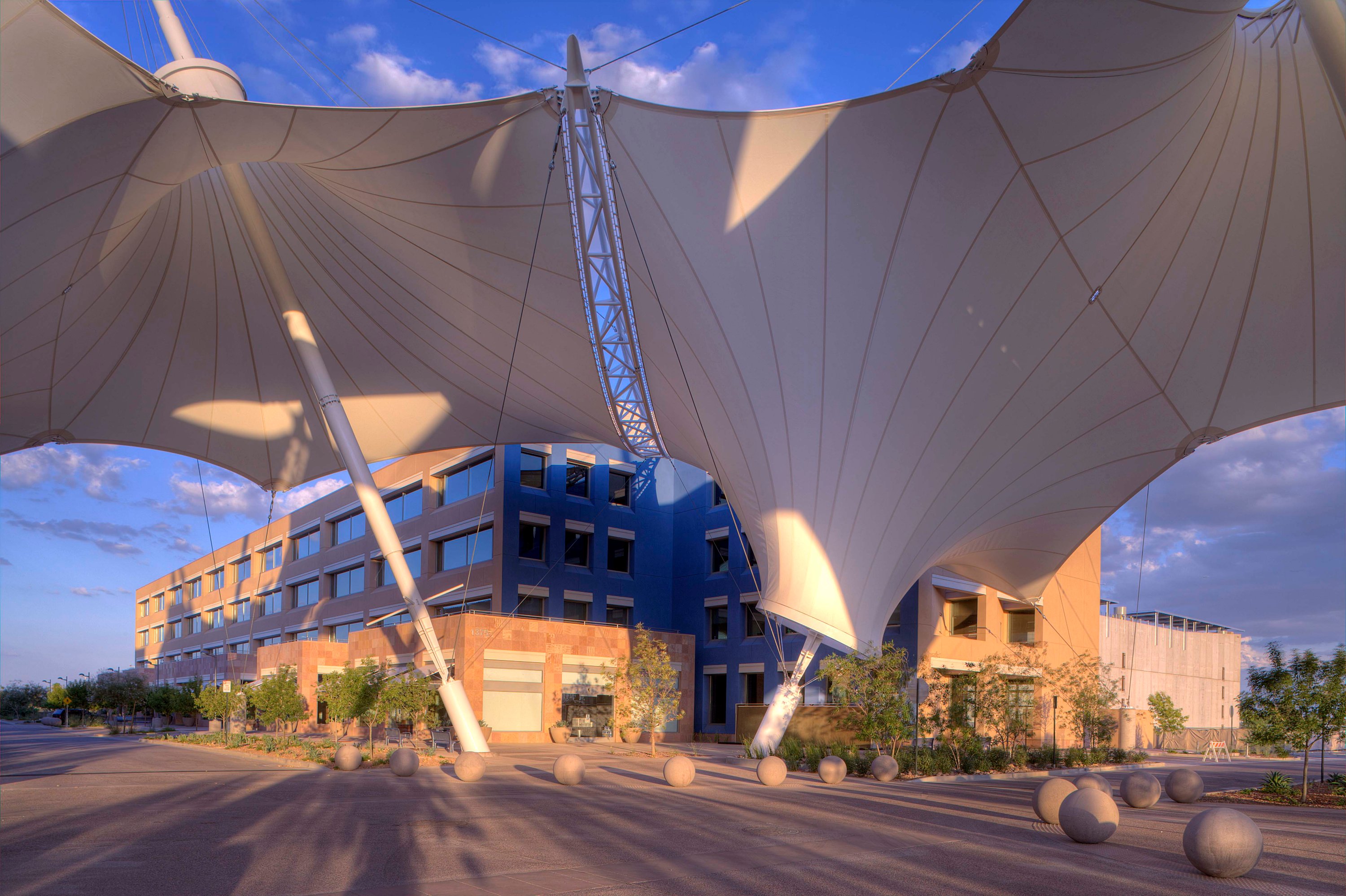1375 N Scottsdale Rd, Scottsdale, AZ 85257