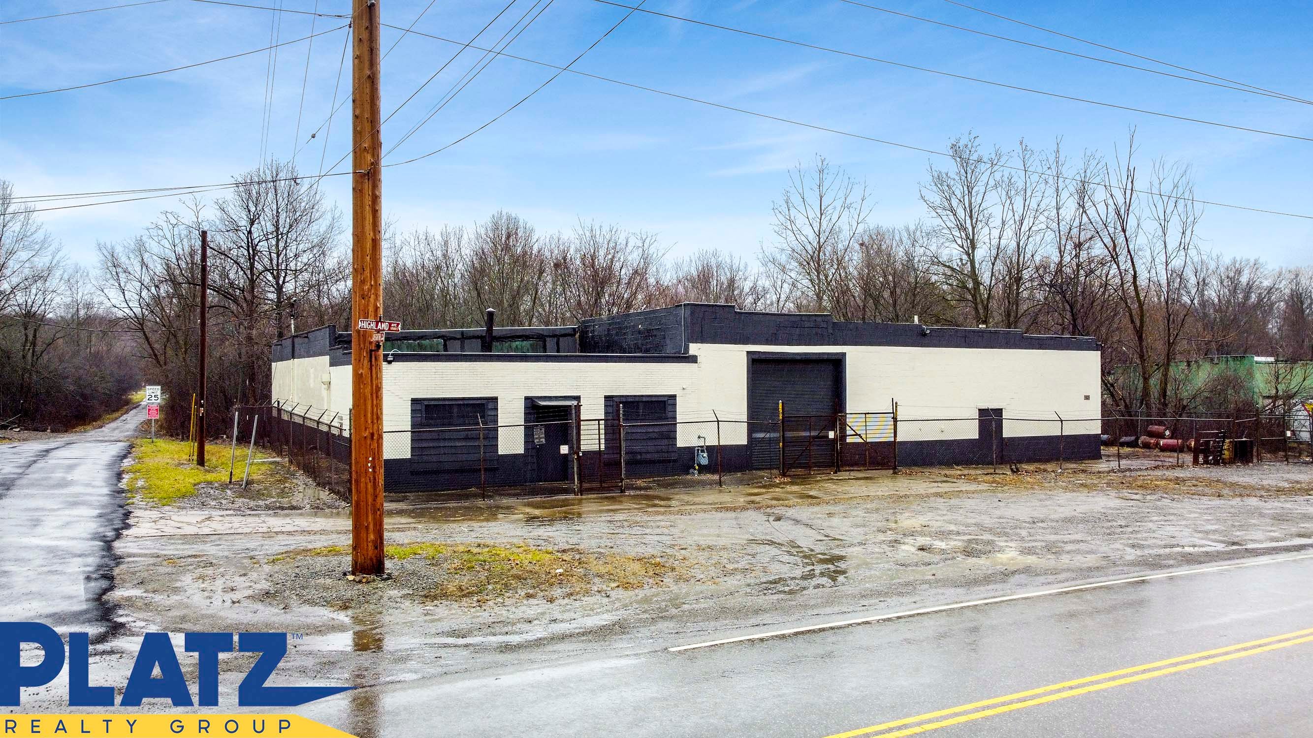 1820 Highland Ave SW, Warren, OH 44485