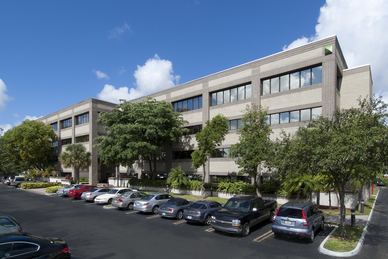 8175 NW 12Th St, Doral, FL 33126
