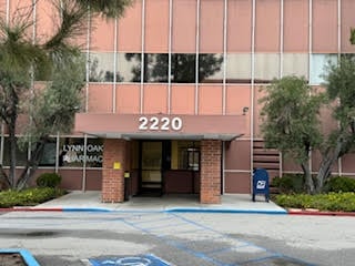 2220 Lynn Rd, Thousand Oaks, CA 91360