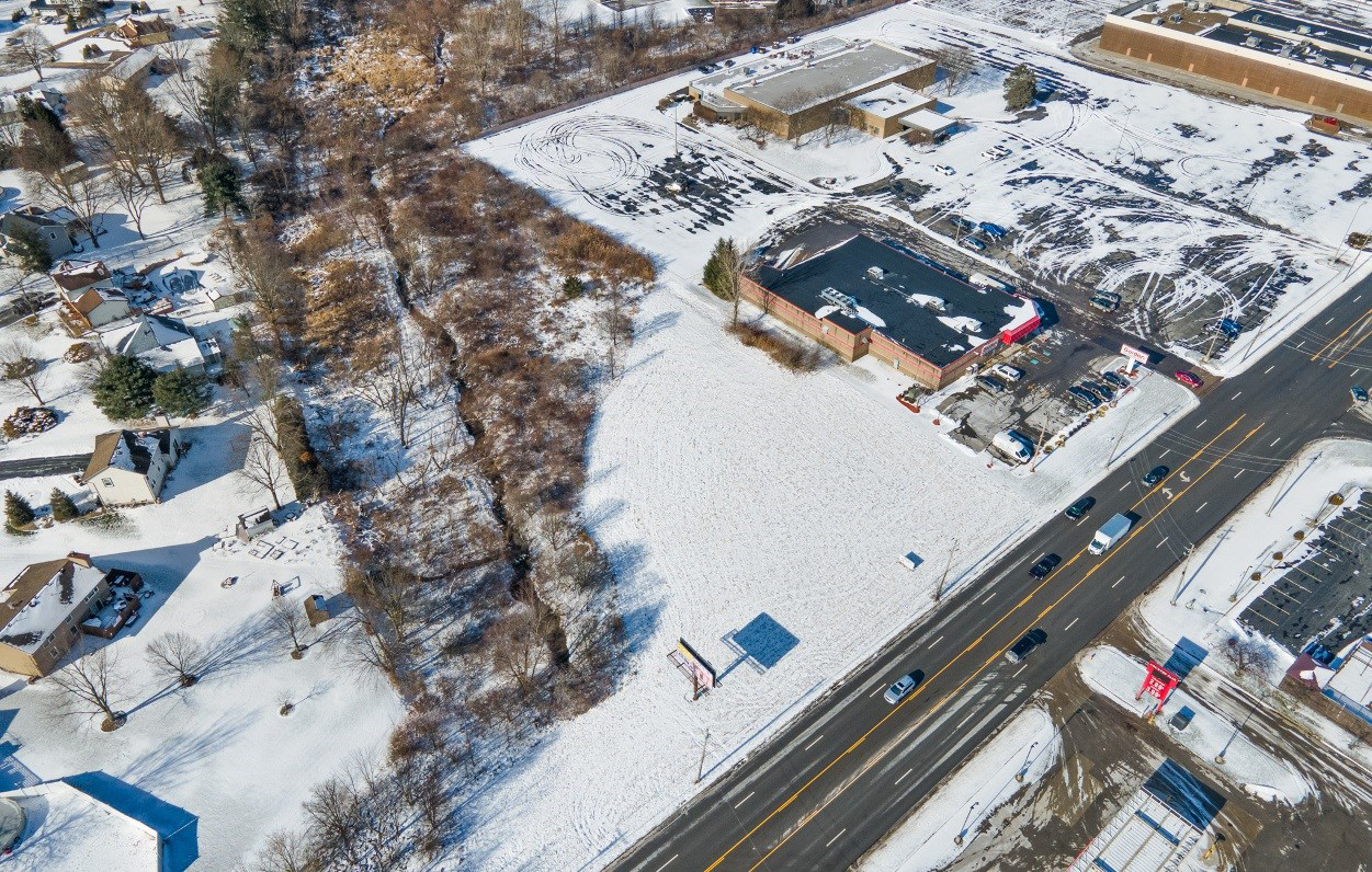 7464 South Ave, Youngstown, OH 44512