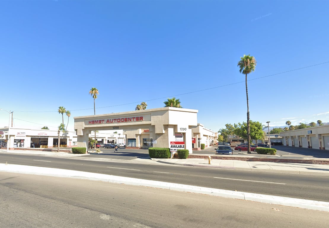 1200 W Florida Ave, Hemet, CA 92543