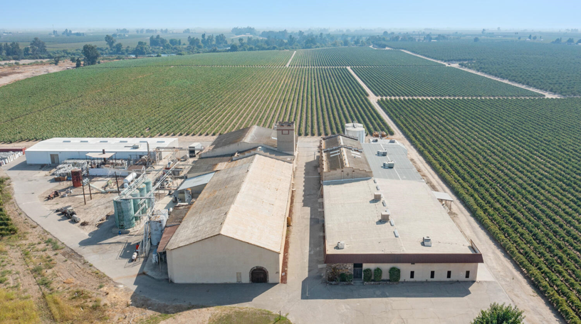 5806 N Modoc Ave, Kerman, CA 93630