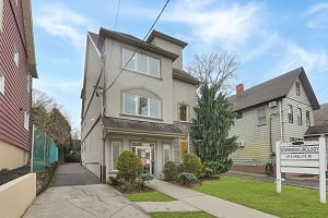 1086 Forest Ave, Staten Island, NY 10310