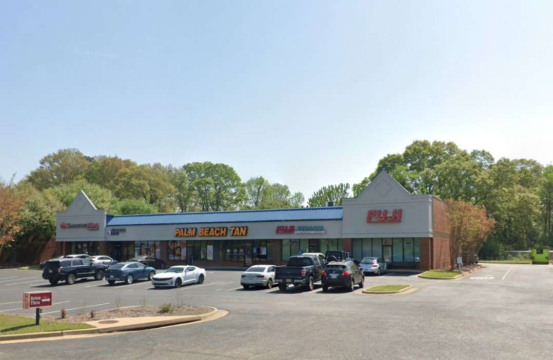 1499 S College St, Auburn, AL 36832