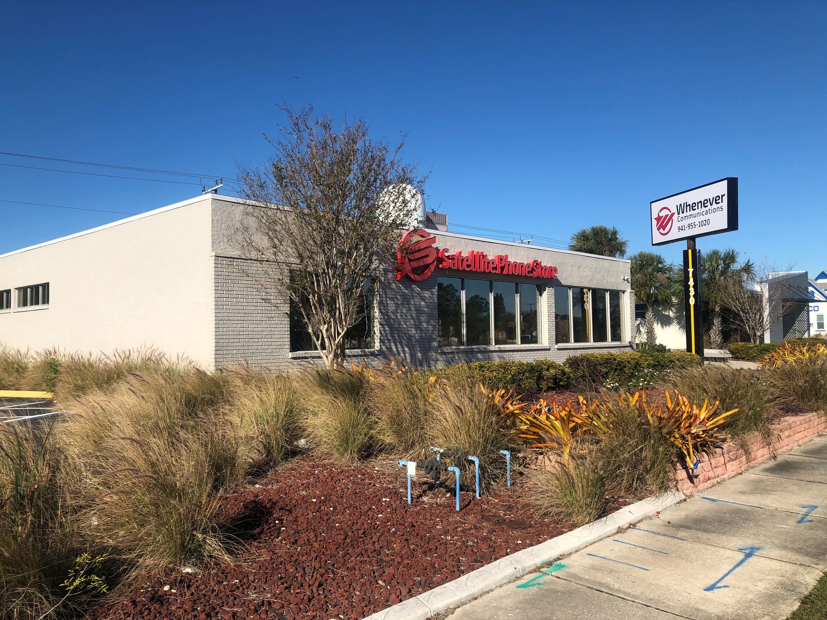 7430 N Tamiami Trl, Sarasota, FL 34243