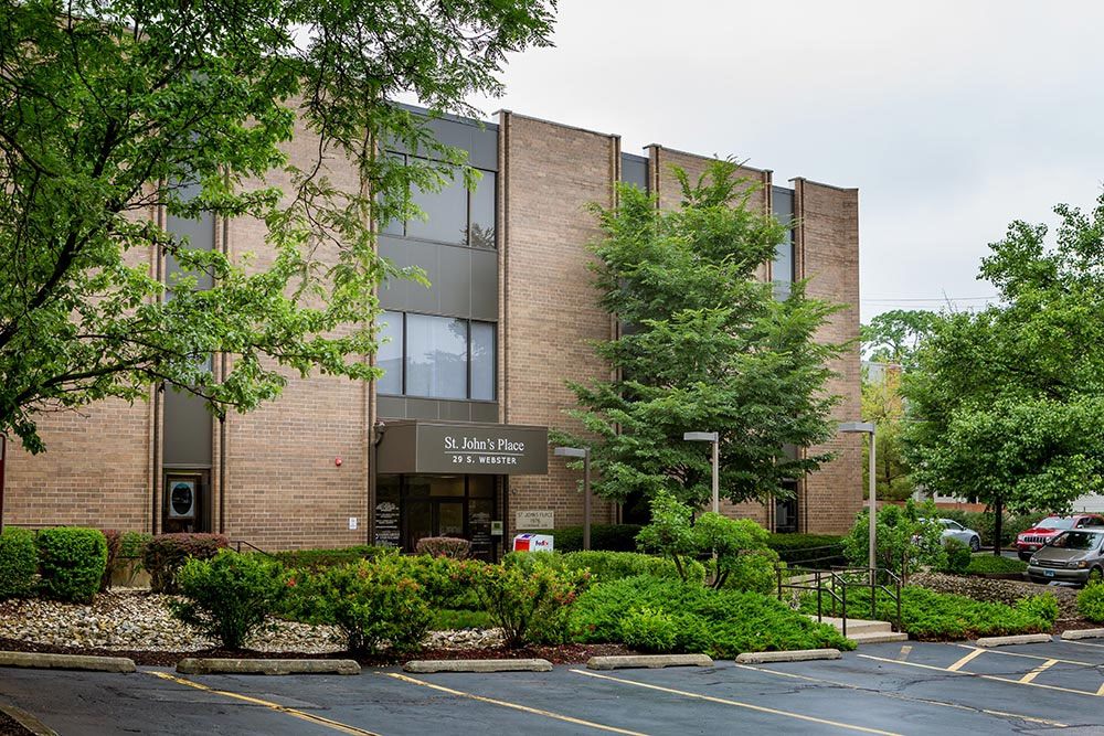 29 S Webster St, Naperville, IL 60540