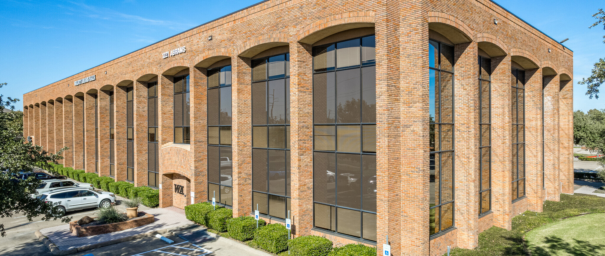 1221 Abrams Rd, Richardson, TX 75081