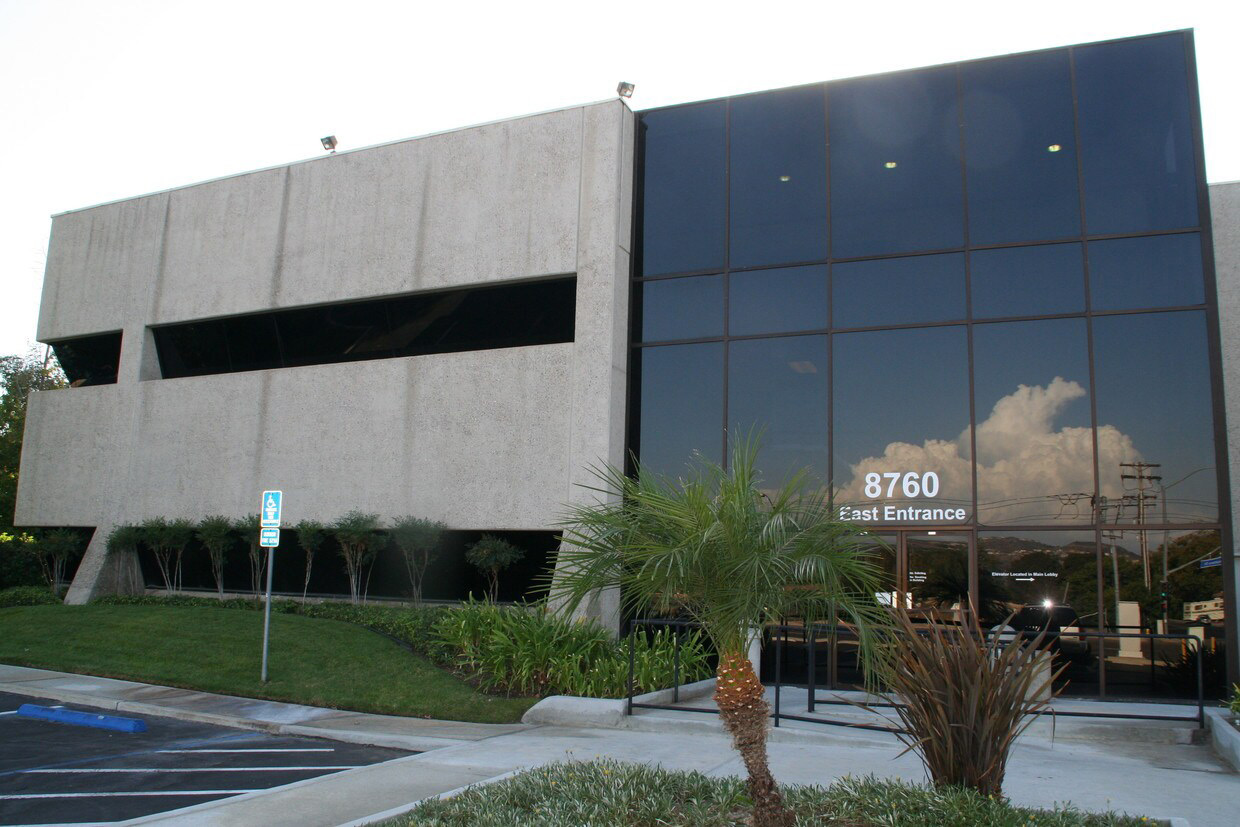 8760 Cuyamaca St, Santee, CA 92071