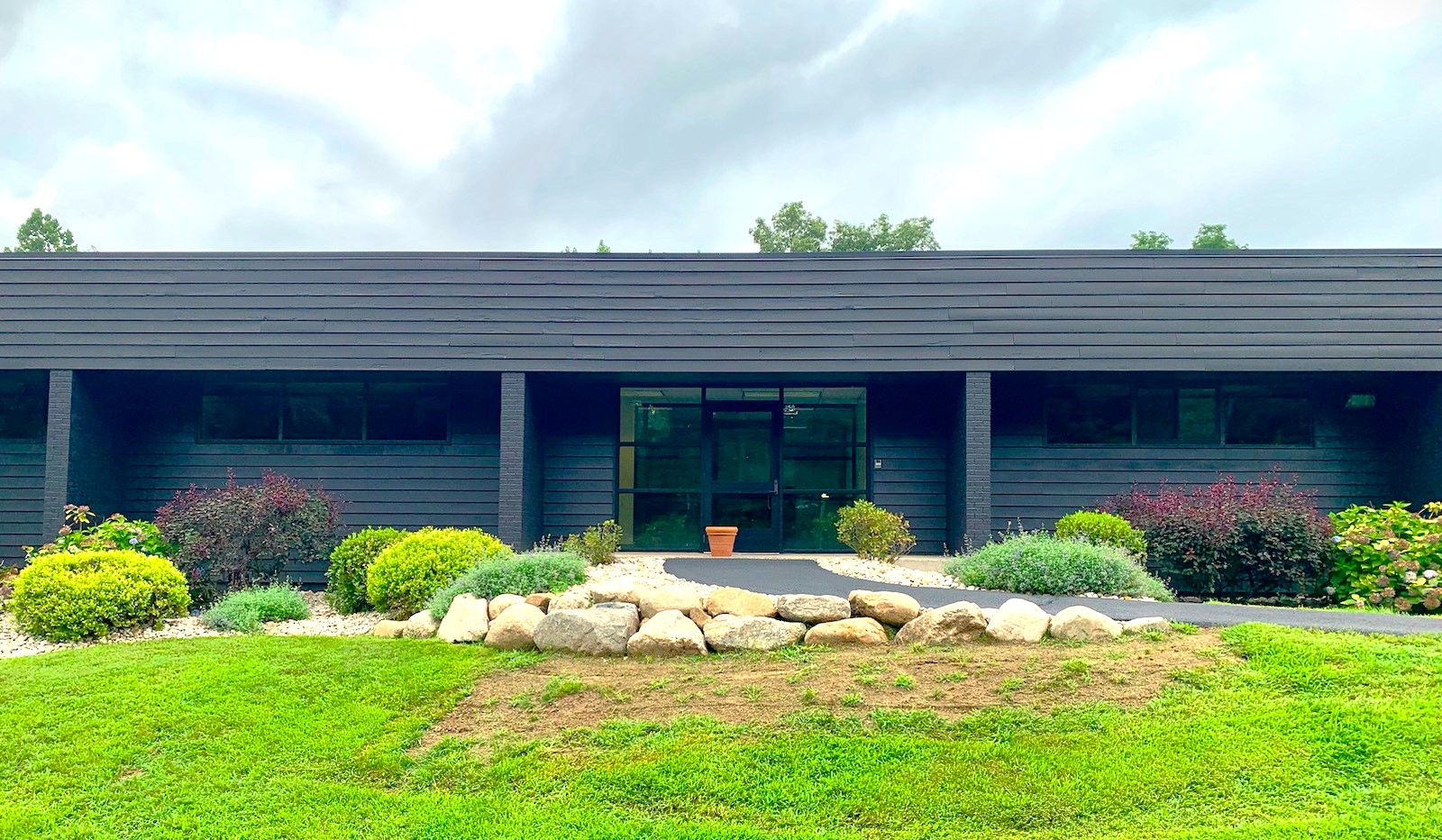 613 New Britain Ave, Farmington, CT 06032