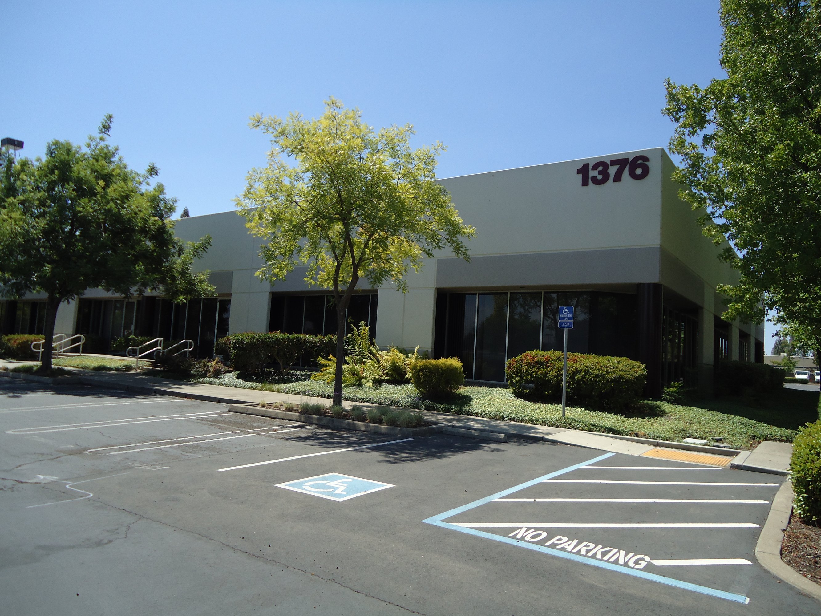 1376 Lead Hill Blvd, Roseville, CA 95661