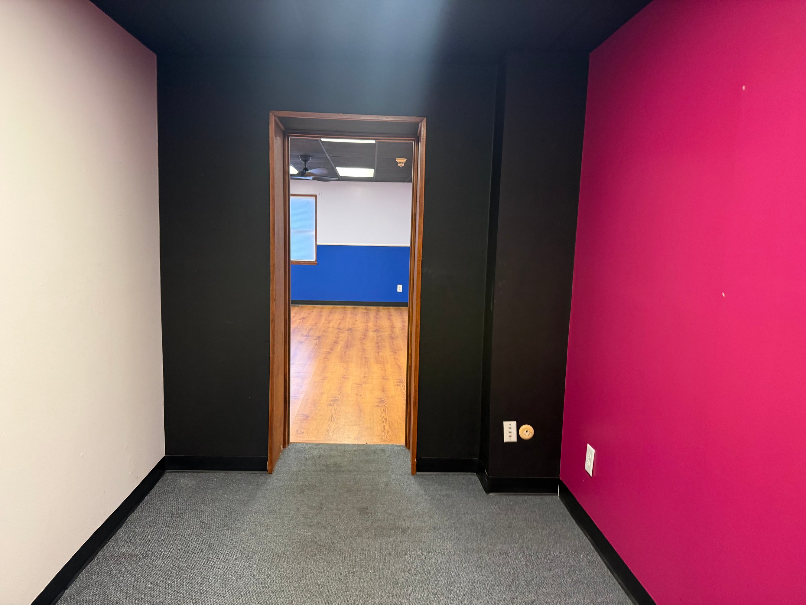 15 S Main St, Springboro, OH 45066