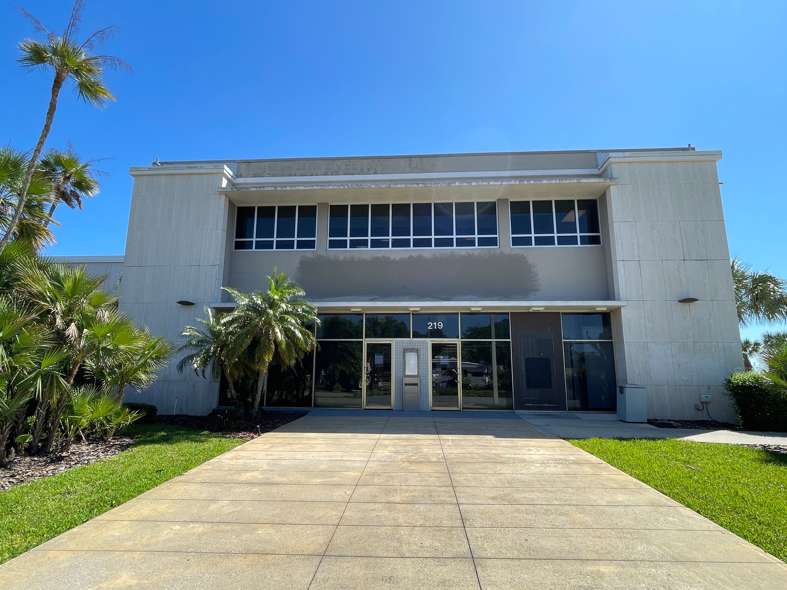 219 Indian River Ave, Titusville, FL 32796